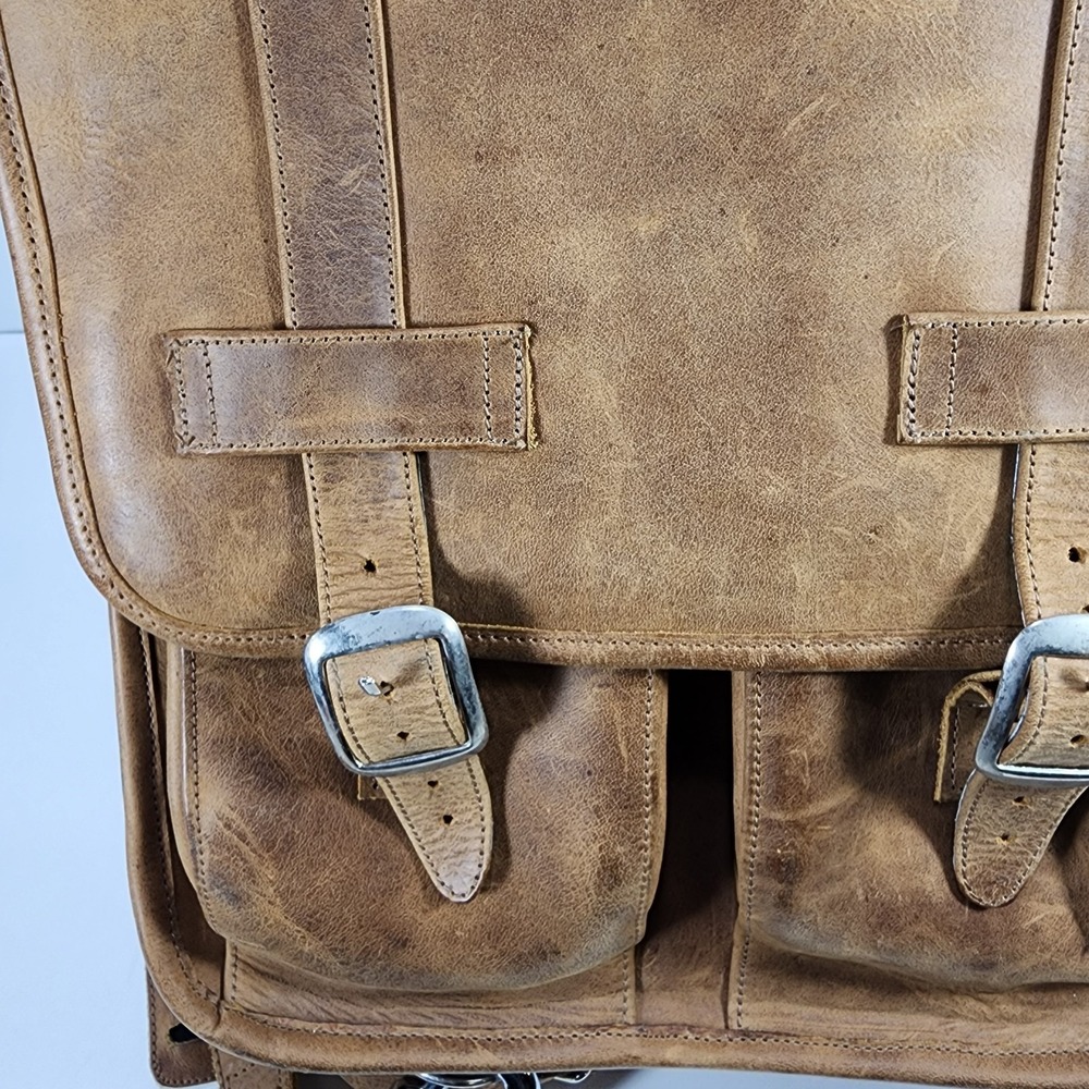 Diaz Heavy Leather Backpack Shoulder Bag Mens Womens Brown Adjustable VTG - Picture 3 of 15